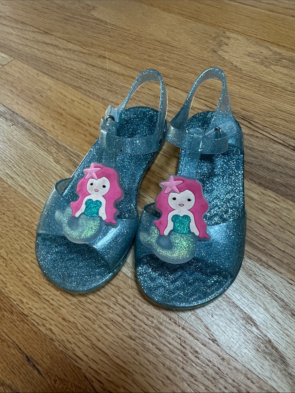 Girls' Sparkle Blue Jelly Sandals with Pink Mermaid Accent